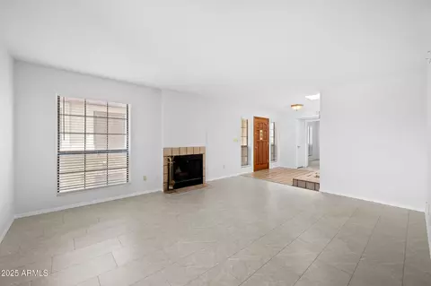 Living - 8314 N 21st Dr #K208, Phoenix, AZ 85021 photo 1 of 1