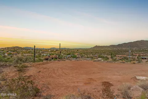 42805 N 8th St #-, New River, AZ 85087