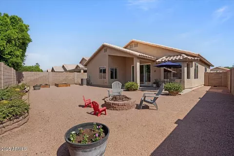 Exterior - 4459 E Desert Wind Dr, Phoenix, AZ 85044 photo 5 of 5
