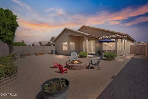 Exterior - 4459 E Desert Wind Dr, Phoenix, AZ 85044 photo 2 of 5