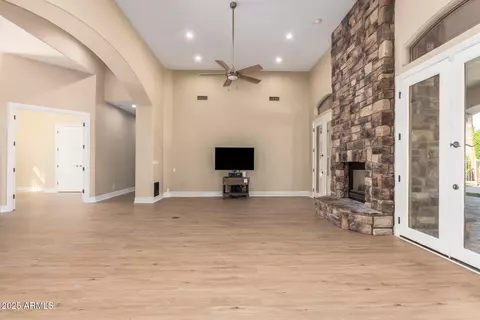 Living - 2558 E Page Ct, Gilbert, AZ 85234 photo 1 of 6