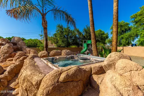 Exterior - 2558 E Page Ct, Gilbert, AZ 85234 photo 6 of 8