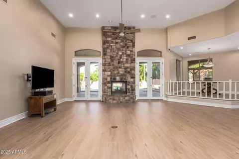 Living - 2558 E Page Ct, Gilbert, AZ 85234 photo 2 of 6