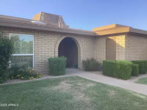 1036 E Wagon Wheel Dr, Phoenix, AZ 85020