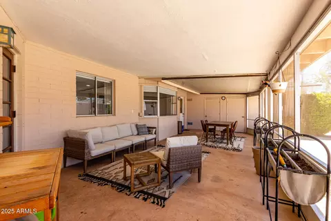 Exterior - 533 E 7th Pl, Mesa, AZ 85203 photo 4 of 11