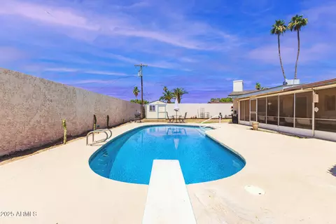 Exterior - 533 E 7th Pl, Mesa, AZ 85203 photo 7 of 11