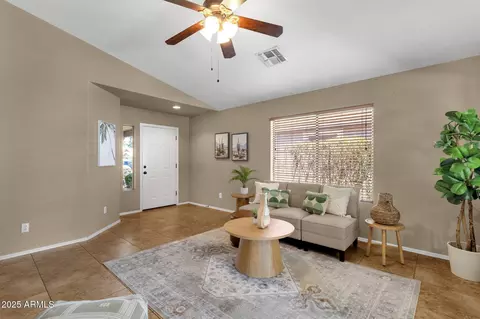 4101 S Dewdrop Ct, Gilbert, AZ 85297 photo 11