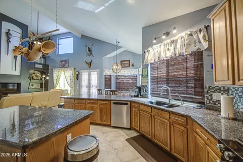Kitchen - 9347 E Hillview Cir, Mesa, AZ 85207 photo 5 of 5