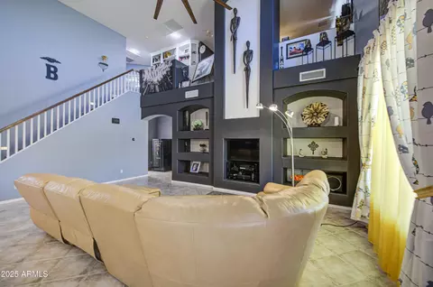 Living - 9347 E Hillview Cir, Mesa, AZ 85207 photo 4 of 5