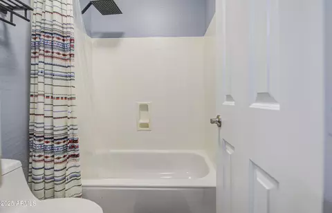 Bath - 9347 E Hillview Cir, Mesa, AZ 85207 photo 5 of 6