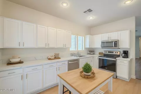 125 N 22nd Pl #5, Mesa, AZ 85213