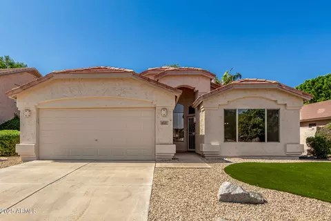 6502 W Wahalla Ln, Glendale, AZ 85308