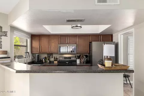 Kitchen - 4216 E Sandia St, Phoenix, AZ 85044 photo 1 of 3