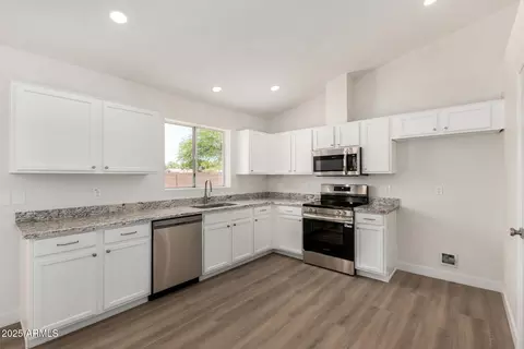 1727 W 12th Ave, Apache Junction, AZ 85120 photo 2