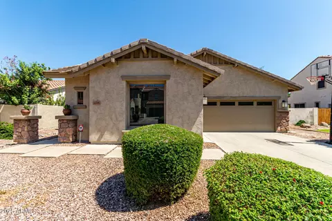 418 W Balsam Dr, Chandler, AZ 85248