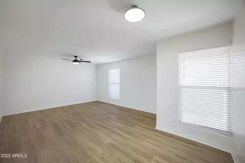 Living - 3619 E Monterosa St #202, Phoenix, AZ 85018 photo 4 of 5