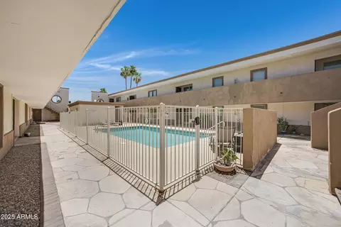 Exterior - 3619 E Monterosa St #202, Phoenix, AZ 85018 photo 3 of 4
