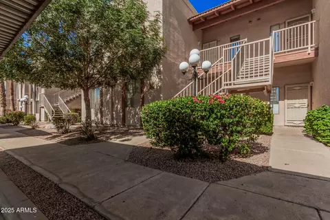 205 N 74th St #110, Mesa, AZ 85207