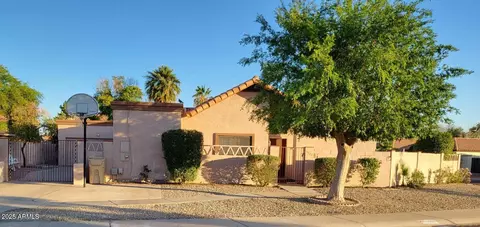 5323 W North Ln, Glendale, AZ 85302