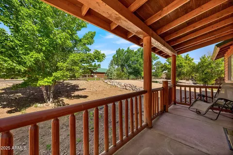 Exterior - 2353 S Buffalo Loop, Overgaard, AZ 85933 photo 4 of 12