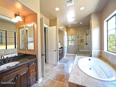 Bath - 3804 E Camelback Rd, Phoenix, AZ 85018 photo 1 of 3