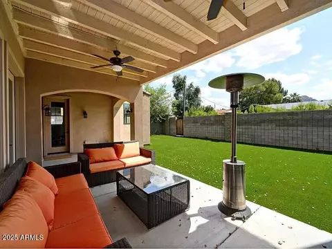 Exterior - 3804 E Camelback Rd, Phoenix, AZ 85018 photo 3 of 4