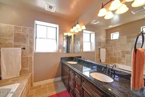 Bath - 3804 E Camelback Rd, Phoenix, AZ 85018 photo 2 of 3