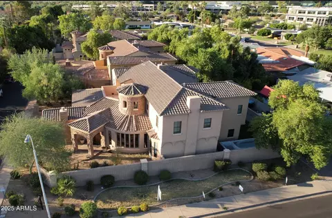 View/Area - 3804 E Camelback Rd, Phoenix, AZ 85018 photo 1 of 1