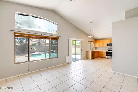 1037 E Baylor Ln, Gilbert, AZ 85296 photo 6