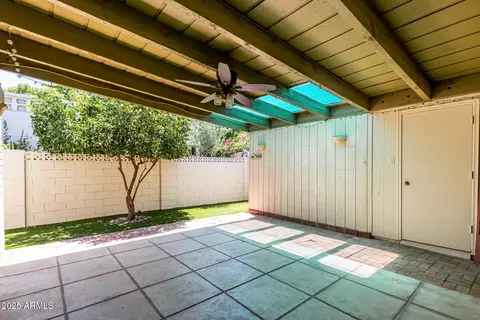 Exterior - 6025 N 10th Pl, Phoenix, AZ 85014 photo 2 of 4