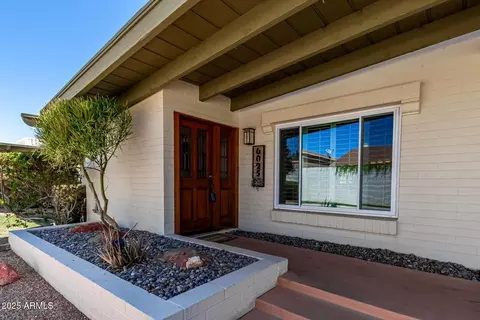 Exterior - 6025 N 10th Pl, Phoenix, AZ 85014 photo 4 of 4