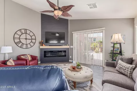 42022 W Cheyenne Dr, Maricopa, AZ 85138