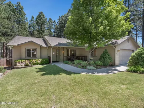 490 E Twelve Oaks Dr, Flagstaff, AZ 86005