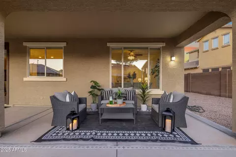 7616 S Sorrell Ln, Gilbert, AZ 85298 photo 2