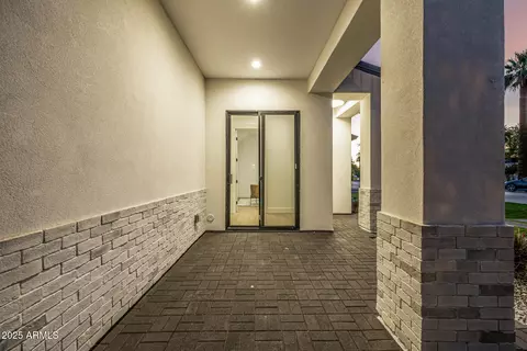 Exterior - 4813 Earll Dr, Phoenix, AZ 85018 photo 6 of 25