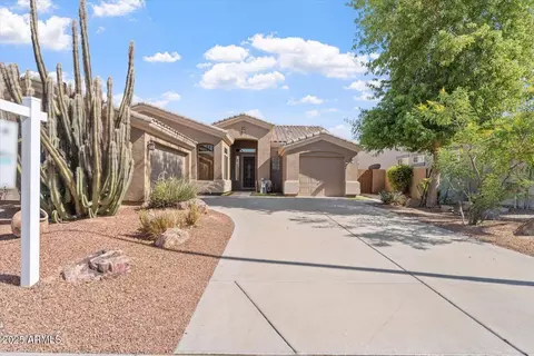 4667 E County Down Dr, Chandler, AZ 85249 photo 2
