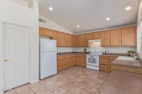 Kitchen - 10318 E Plata Ave, Mesa, AZ 85212 photo 3 of 3