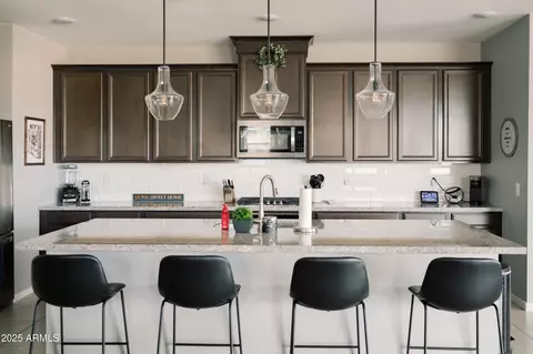 4040 E Caitlin Dr, San Tan Valley, AZ 85140