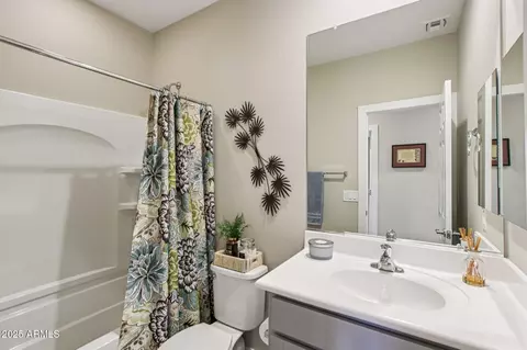Bath - 5724 N 108th Ave, Phoenix, AZ 85037 photo 3 of 3