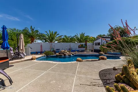 1951 E Janice Way, Phoenix, AZ 85022 photo 12