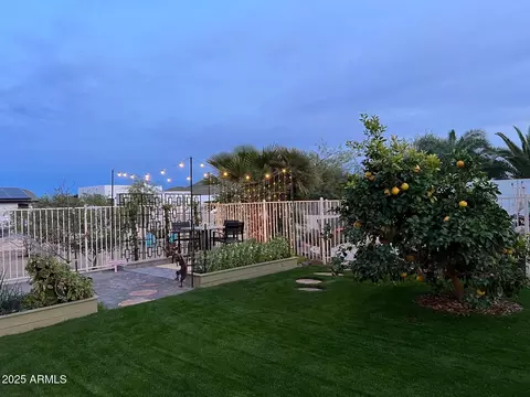 1951 E Janice Way, Phoenix, AZ 85022 photo 21