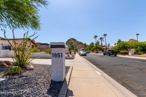 1951 E Janice Way, Phoenix, AZ 85022 photo 5