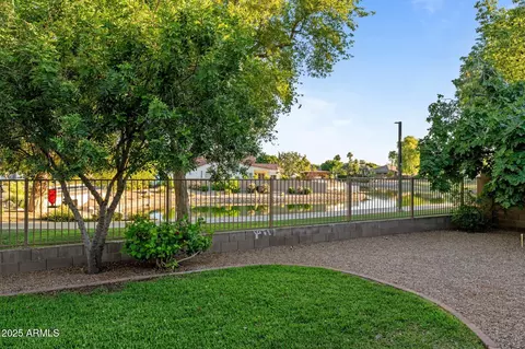 6907 W Monona Dr, Glendale, AZ 85308