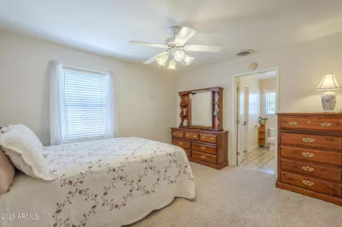 Bedroom - 1003 E Mariposa St, Phoenix, AZ 85014 photo 2 of 4