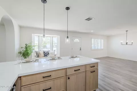 Kitchen - 2337 E Contessa St, Mesa, AZ 85213 photo 5 of 7