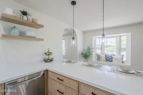 Kitchen - 2337 E Contessa St, Mesa, AZ 85213 photo 6 of 7