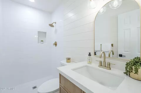 Bath - 2337 E Contessa St, Mesa, AZ 85213 photo 4 of 4