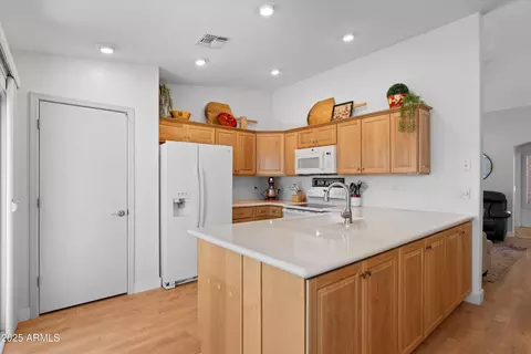 Kitchen - 5024 S Citrus Ct, Gilbert, AZ 85298 photo 1 of 6