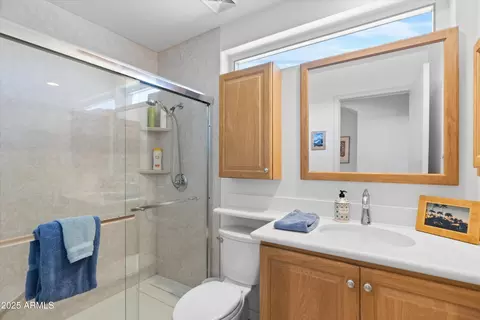 Bath - 5024 S Citrus Ct, Gilbert, AZ 85298 photo 2 of 2