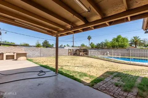 Exterior - 233 E 7th Dr, Mesa, AZ 85210 photo 5 of 12